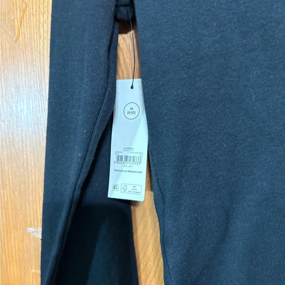 No Boundaries Black Buttoned Deep V neckline and Long Sleeve Tee - Picture 5 of 7